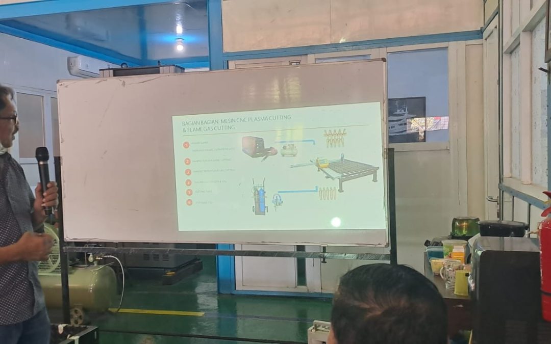Pelatihan penggunaan mesin CNC guna mendukung Kurikulum OBE ( Output Based Education )