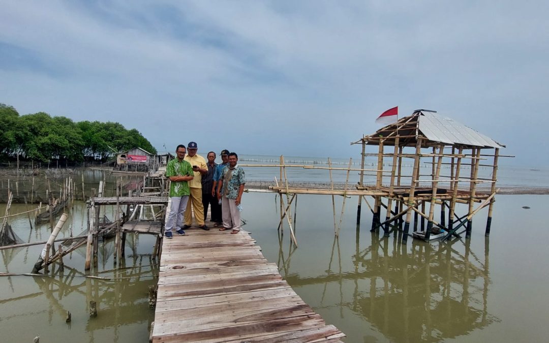 Sinergisitas Kelompok Nelayan, Karang Taruna dan Industri Jasa Untuk mewujudkan Wisata Edukasi Bahari di Timbulsloko Sayung