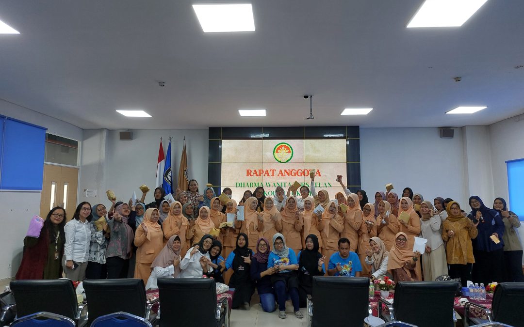 Dharma Wanita SV Undip Gelar Pelatihan Pembuatan Sushi dan Telur Asin